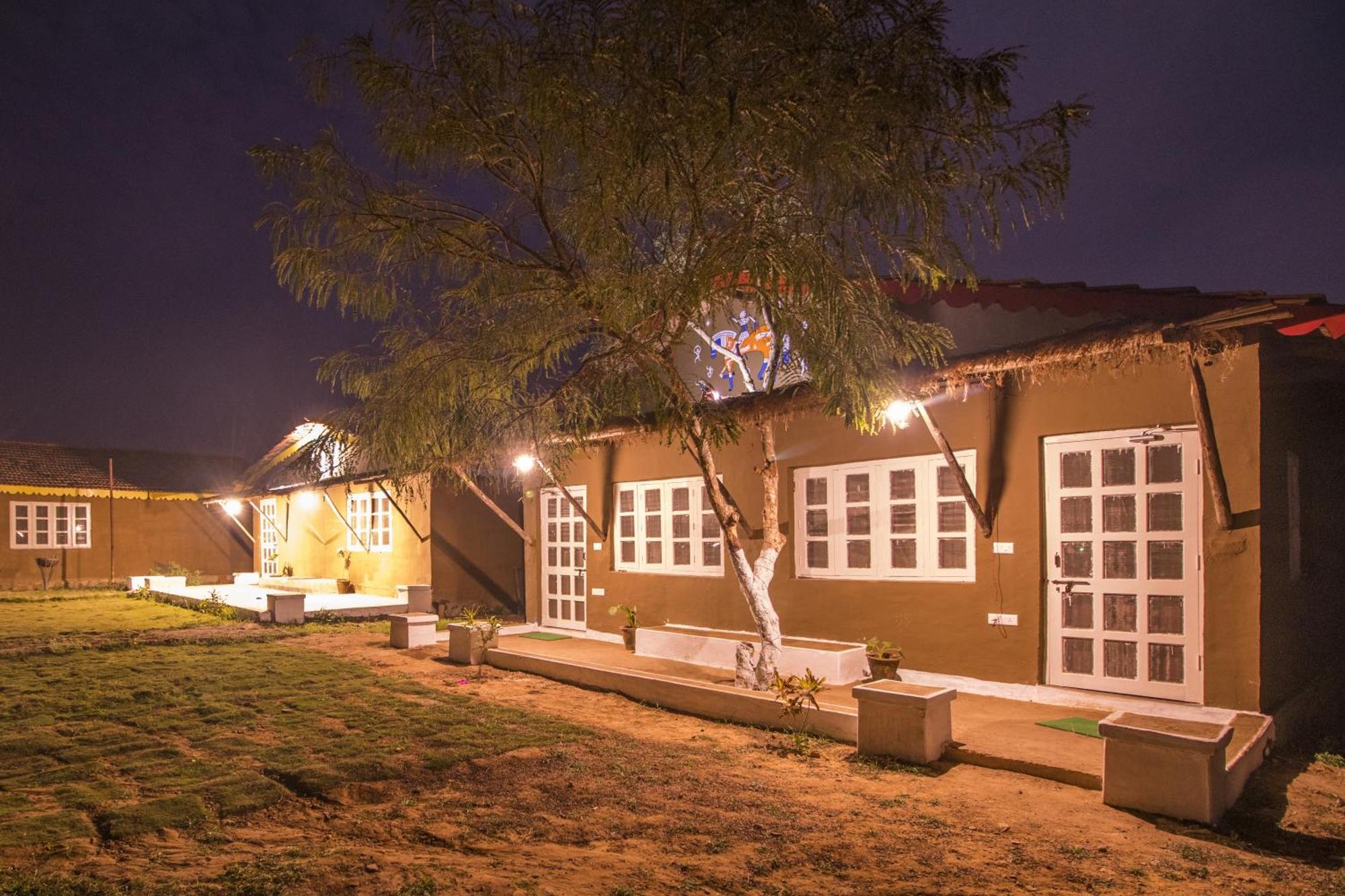 Wow Stayz2 Pachmarhi Foothill Cottages Экстерьер фото