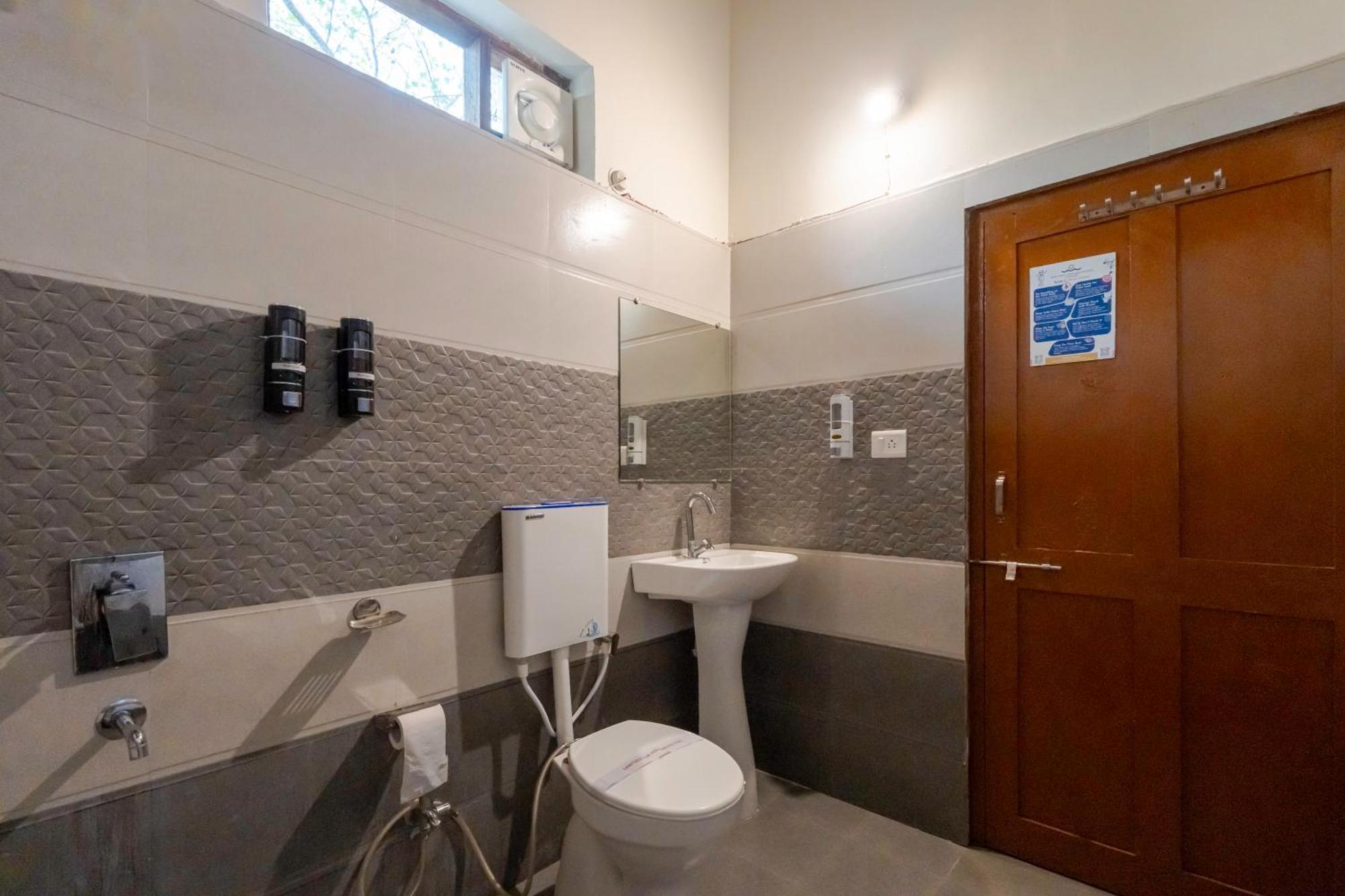 Wow Stayz2 Pachmarhi Foothill Cottages Экстерьер фото